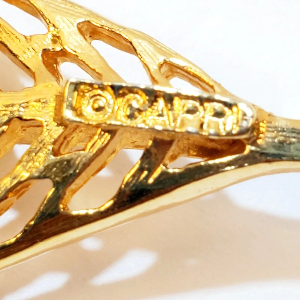 Vintage Signed Capri Gold Tone Metal Open Work Large Leaf Brooch Pin